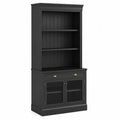 Schwarzes Bücherregal aus Holz mit Glastüren